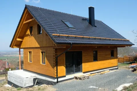 Montovaná roubenka